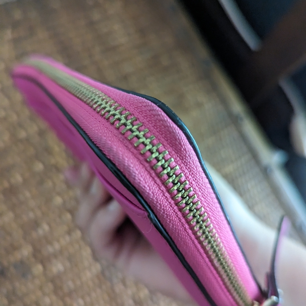 Kate Spade pink wallet - Picture 4 of 6